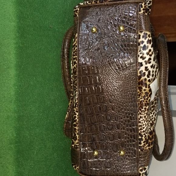 Handbag - Picture 8 of 8